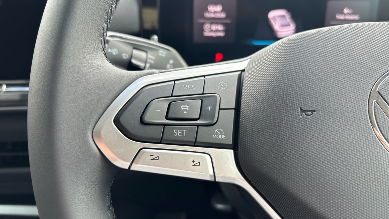 Volkswagen T-Roc 1.5 eTSI Life 5dr DSG Petrol Hatchback